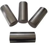 Side-by-Side Comparison of Ferrous and Non-Ferrous Metal Plates